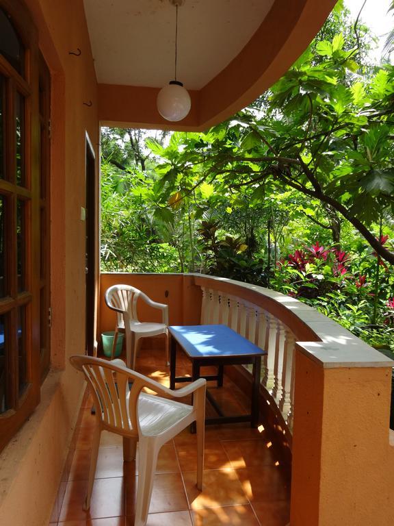 Pinto Guest House Candolim Habitación foto