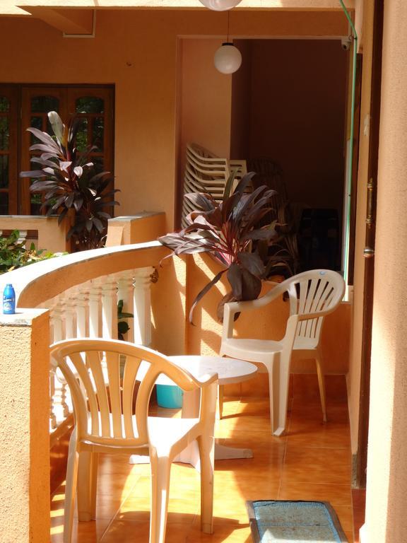 Pinto Guest House Candolim Habitación foto